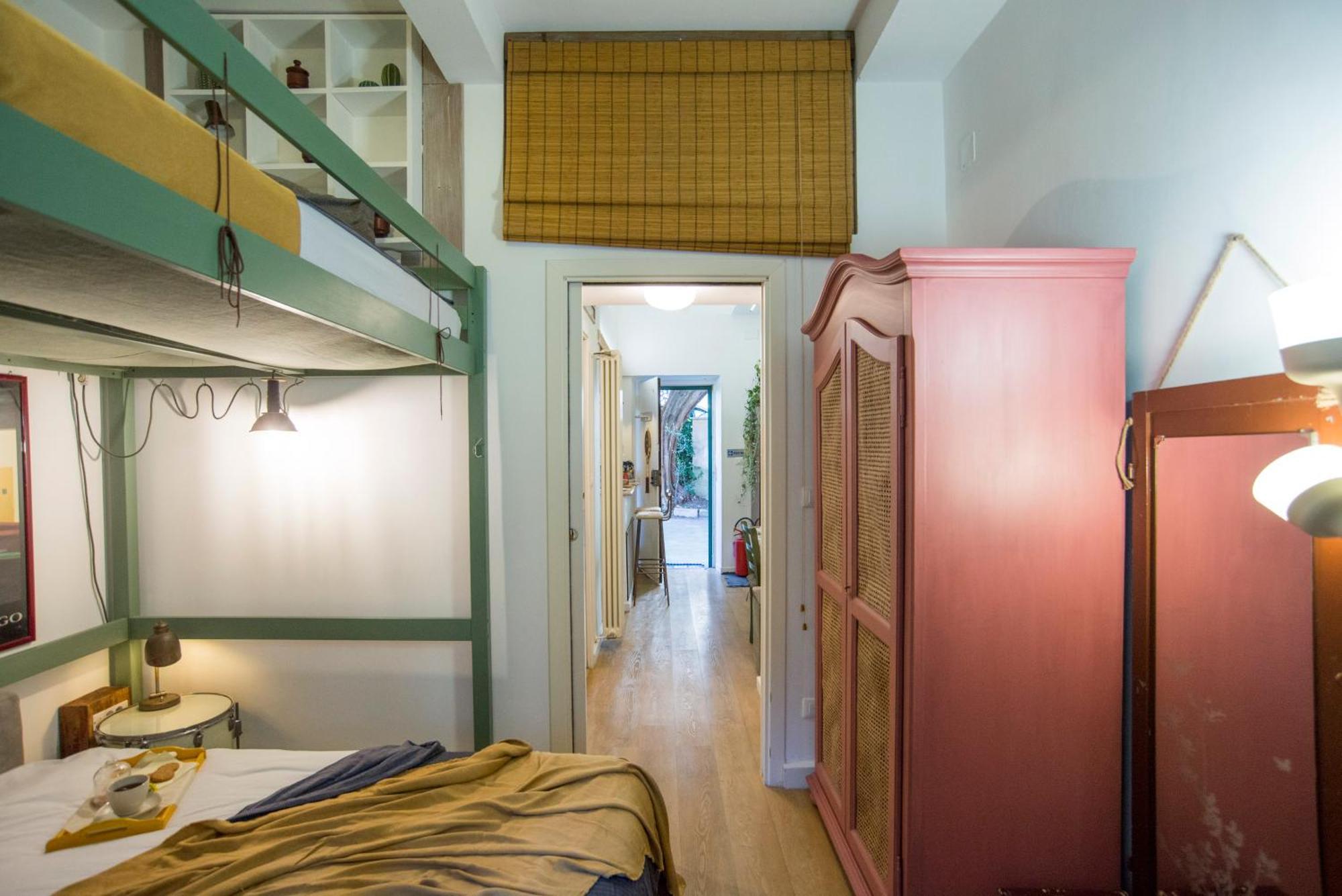 In The Center Of Apartment Rome